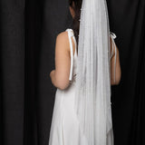 LOVE LANE LONDON Scattered Pearl Fingertip Veil
